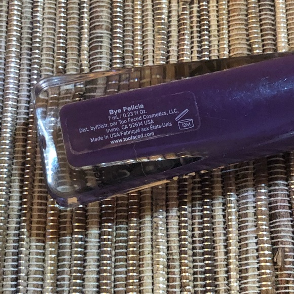 Too Faced Lip Color - Picture 4 of 4